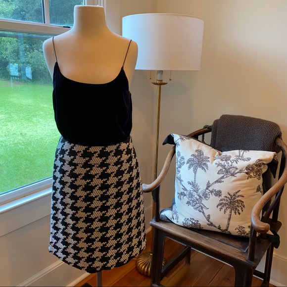 TALBOTS Houndstooth Skirt - Picture 3 of 7
